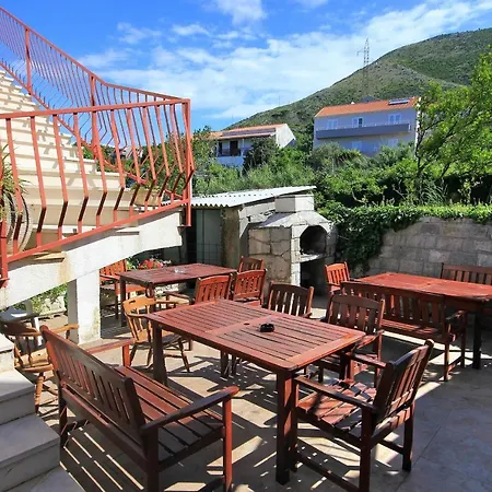 With A Swimming Pool Cavtat, Dubrovnik - 5222 Guest house 3*