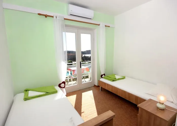 With A Swimming Pool Cavtat, Dubrovnik - 5222 Affittacamere