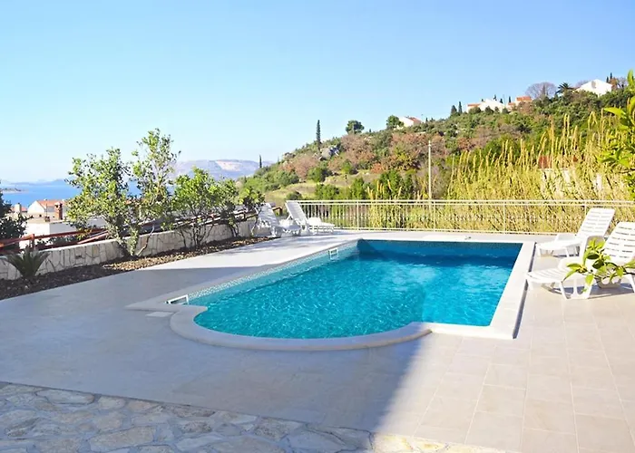 With A Swimming Pool Cavtat, Dubrovnik - 5222 Affittacamere