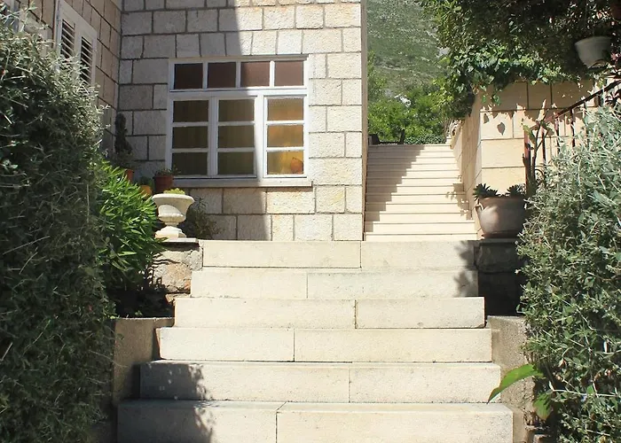 With A Swimming Pool Cavtat, Dubrovnik - 5222 Affittacamere